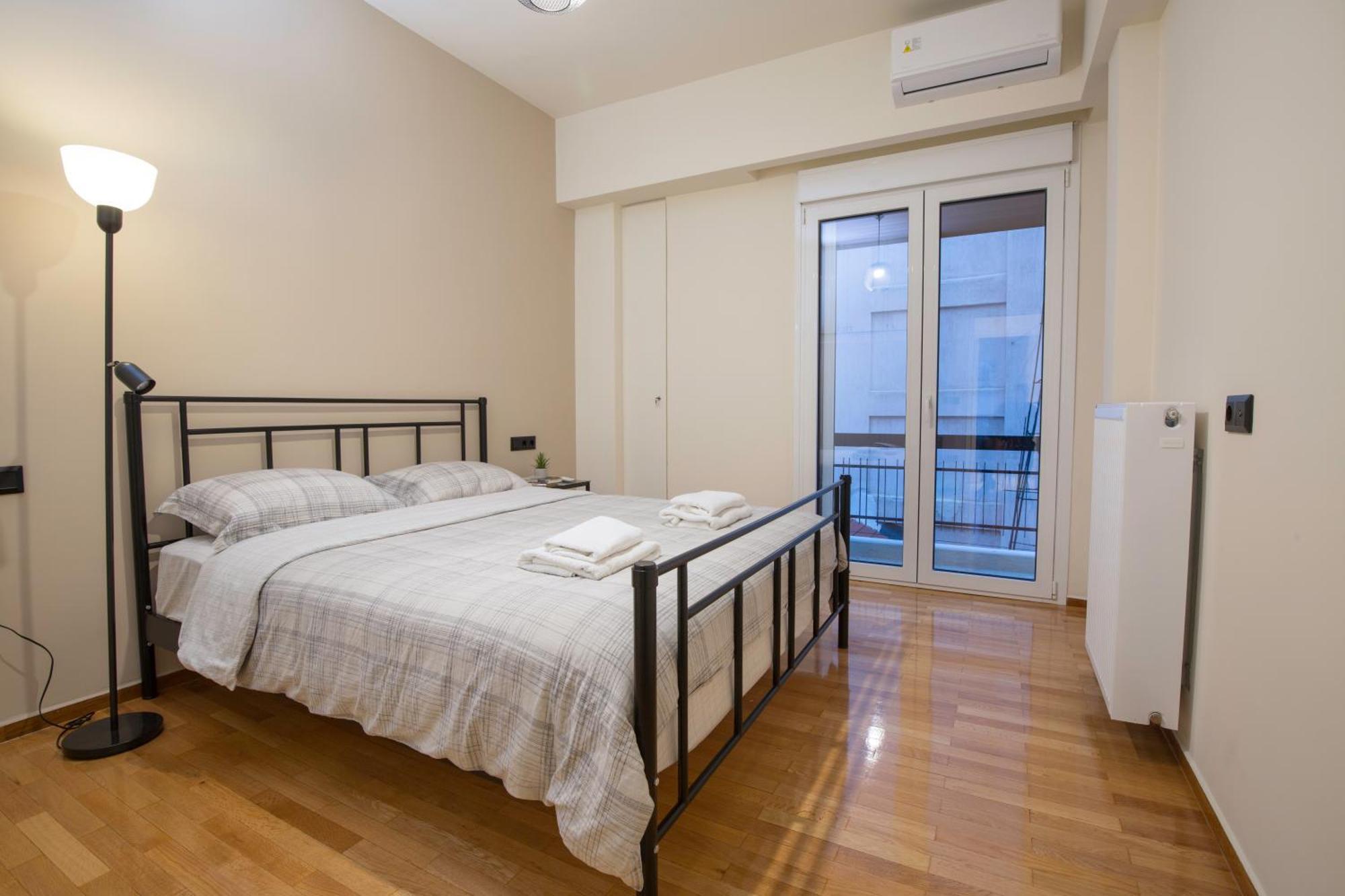 Urban Spacious Apartment Near Kallimarmaron เอเธนส์ ภายนอก รูปภาพ