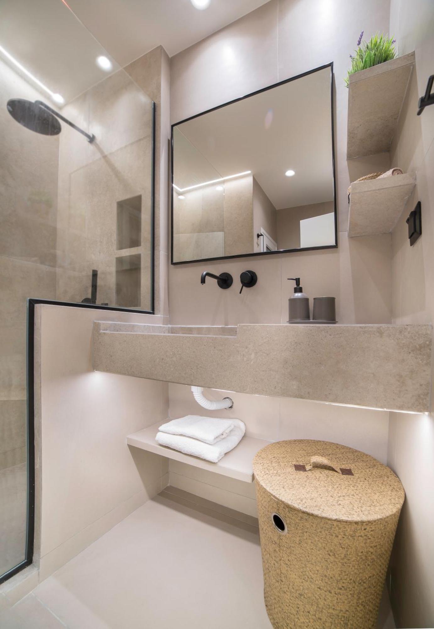 Urban Spacious Apartment Near Kallimarmaron เอเธนส์ ภายนอก รูปภาพ