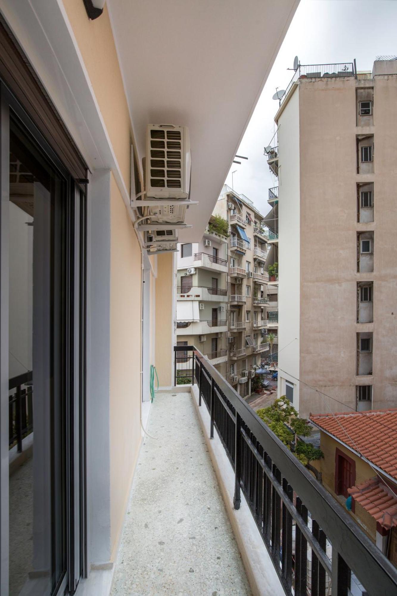 Urban Spacious Apartment Near Kallimarmaron เอเธนส์ ภายนอก รูปภาพ